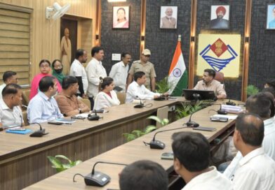 पदभार संभालते ही एक्शन में दिखे डीएम डॉ. आशीष चौहान, जन समस्याओं के त्वरित समाधान पर जोर