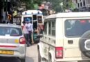 श्रीकोट बेस हॉस्पिटल के समीप बिना चालक के दौड़ पड़ी एंबुलेंस, 3 गाड़ियों को मारी टक्कर