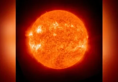 सूर्य की धड़कने बिगाड़ेंगी अंतरिक्ष मौसम का मिजाज, उपग्रहों और हवाई उड़ानों पर भी खतरा