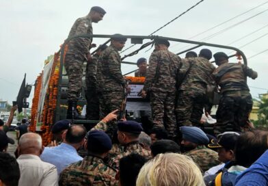 शहीद बलवंत सिंह खेतवाल को अंतिम विदाई देने के लिए उमड़ा जनसैलाब, हर आंख हुई नम