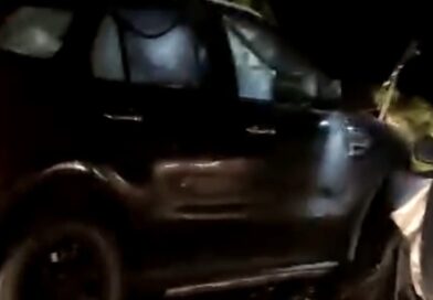 भीषण सड़क हादसा: भैंस से टकराने के बाद कार स्कॉर्पियो से भिड़ी, एक की दर्दनाक मौत, 3 घायल