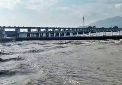 बिहार की ओर बढ़ रहा नेपाल का जलजला, रातभर चली गश्ती, लोगों को अलर्ट रहने के निर्देश
